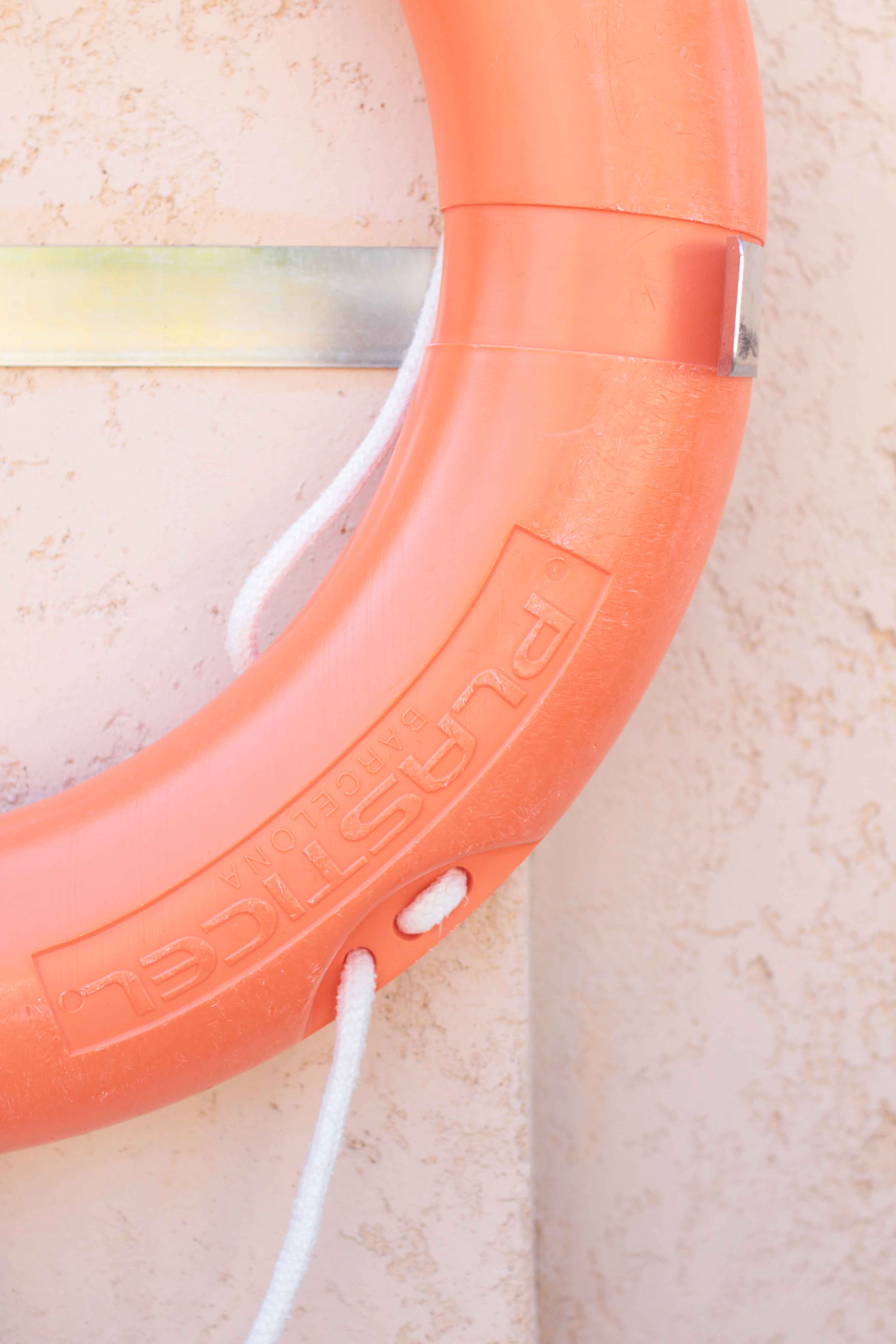sustainable swimwear. pink orange pool detail. by kyra de vreeze kyraskitchen